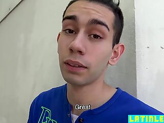 Top gay latino spreads his asshole for cash first time